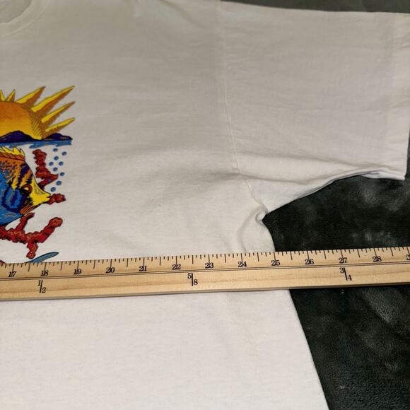 Delta Ladies T-Shirt Women One Size White Fish Coral Print Short Sleeve Pullover - Picture 7 of 7